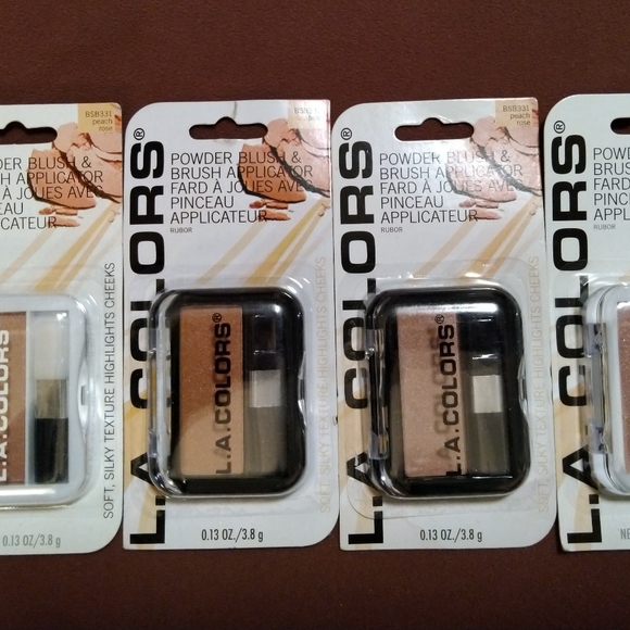 4*10 Powder Blush and Blush Applicator - Picture 2 of 4